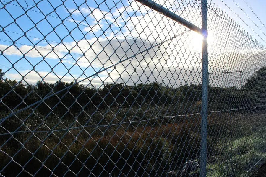 How to Choose the Perfect Fencing Wire for Commercial Use